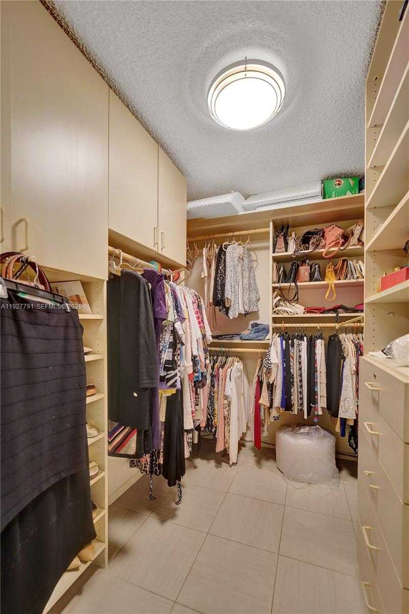 Small Image of 1201 SOUTH OCEAN DR #1601S, Hollywood Number 23