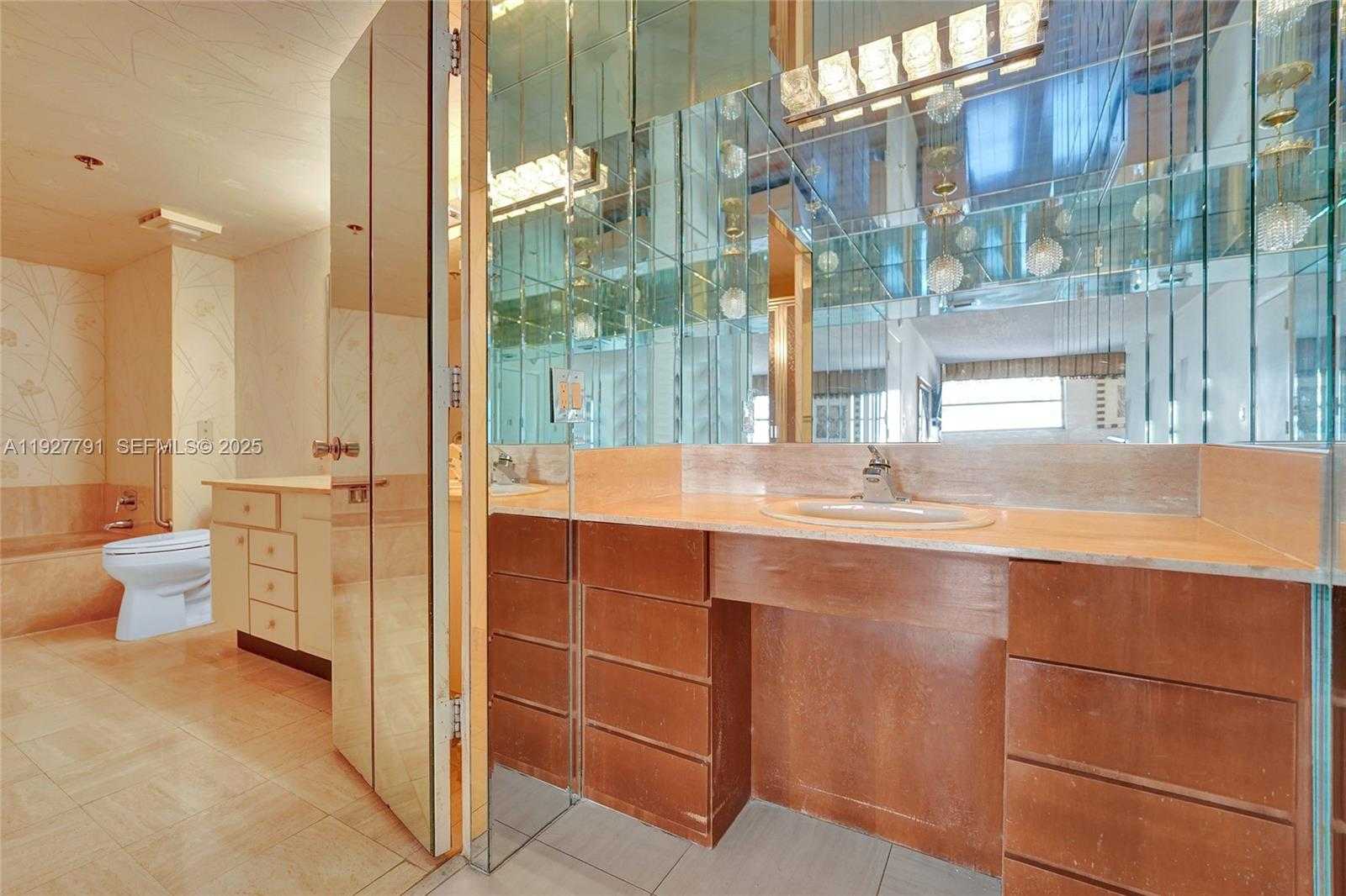 Small Image of 1201 SOUTH OCEAN DR #1601S, Hollywood Number 24