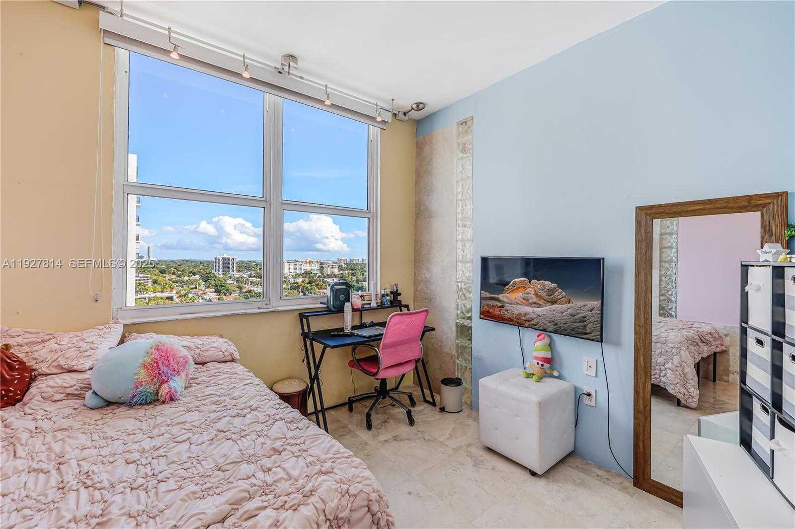 Small Image of 3180 SOUTH WEST 22ND TER #PH201, Miami Number 37