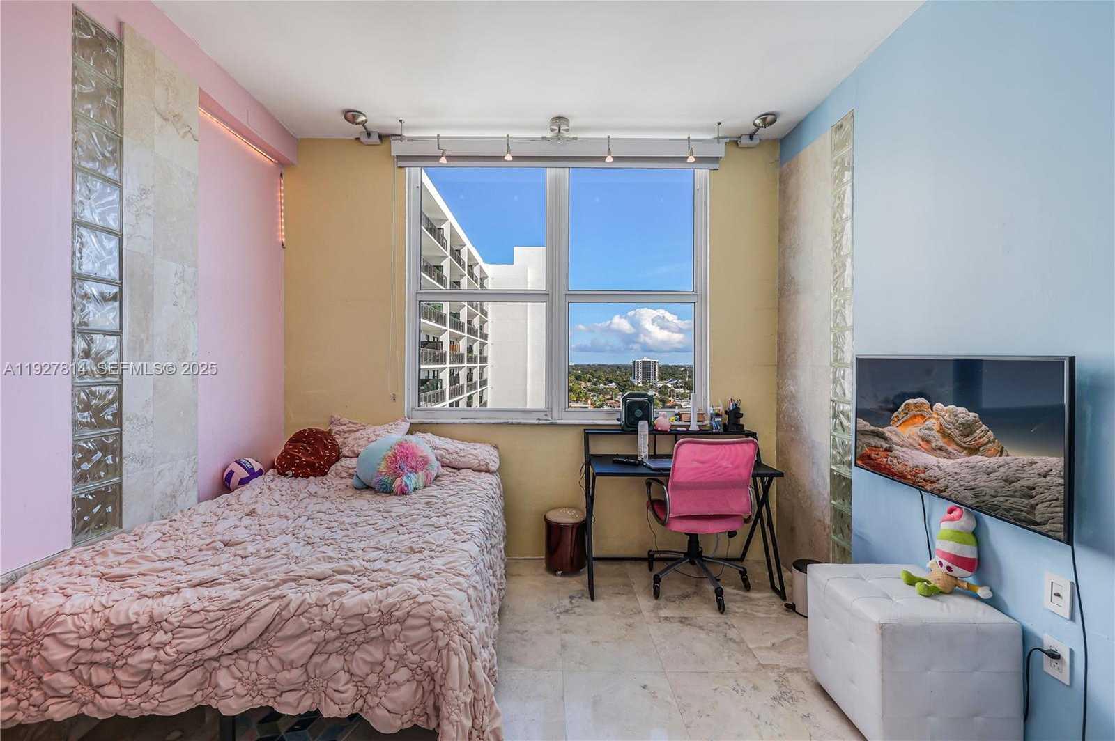 Small Image of 3180 SOUTH WEST 22ND TER #PH201, Miami Number 38