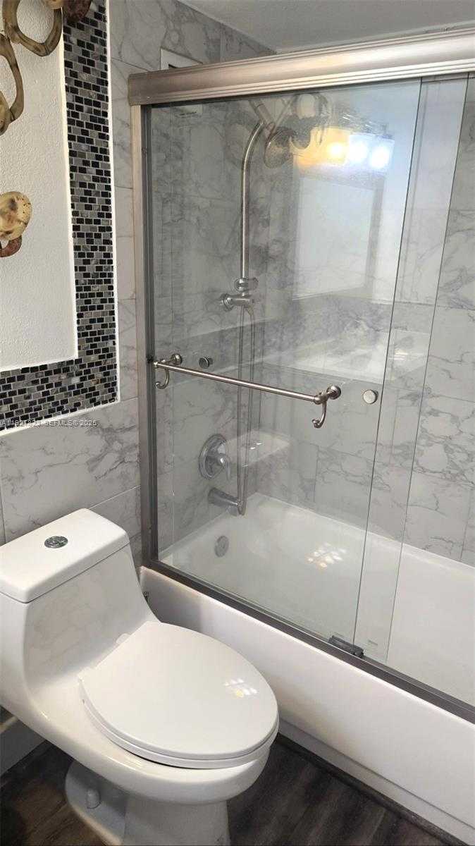 Small Image of 19201 COLLINS AVE #1124, Sunny Isles Beach Number 10