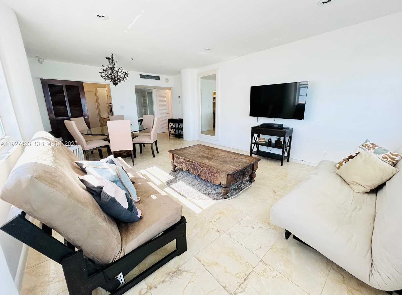 Small Image of 100 LINCOLN RD #1621, Miami Beach Number 4