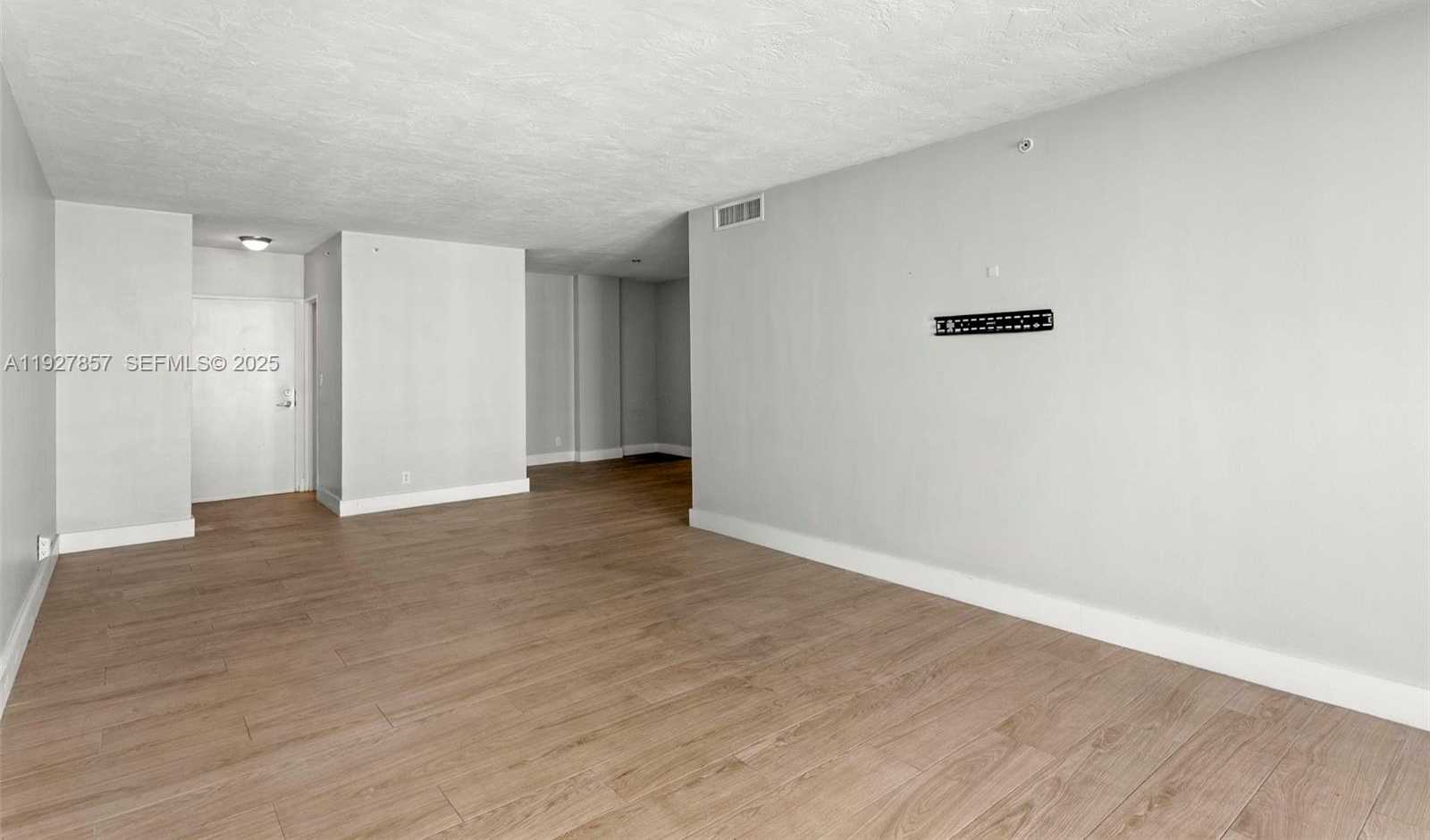 Imagen de Pequeño Objeto