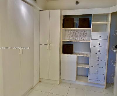 Imagen de Pequeño Objeto