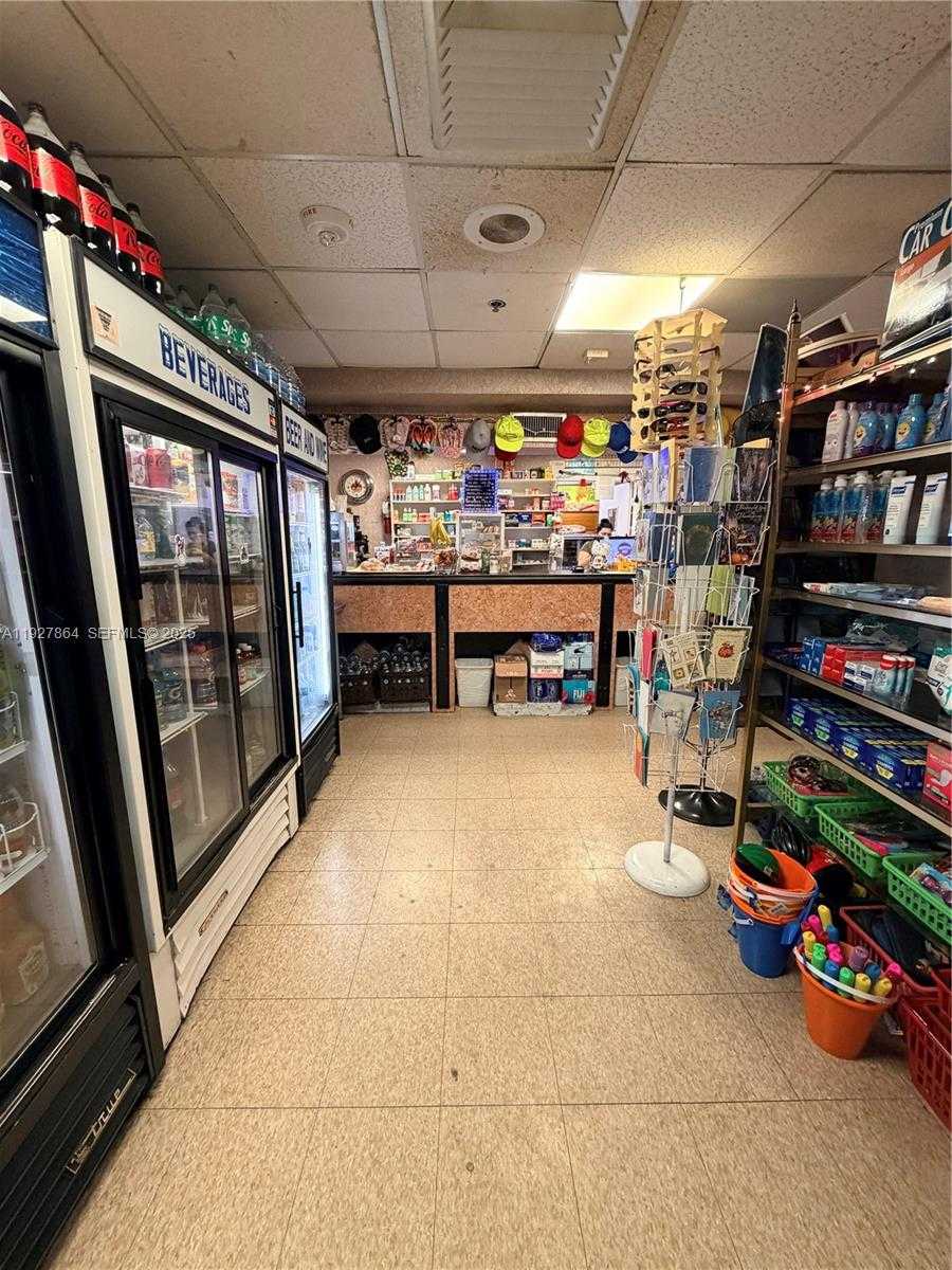 Small Image of 5151 COLLINS AVE #730 + DEN, Miami Beach Number 38