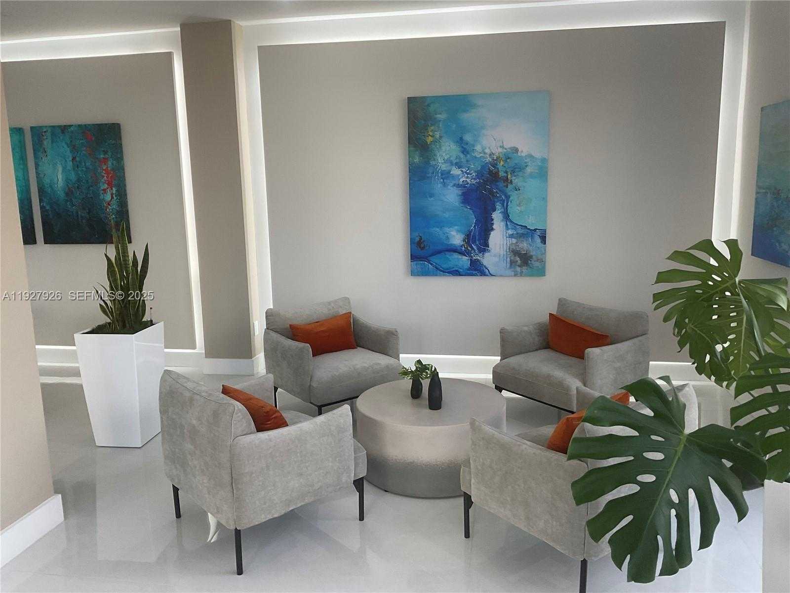 Imagen de Pequeño Objeto