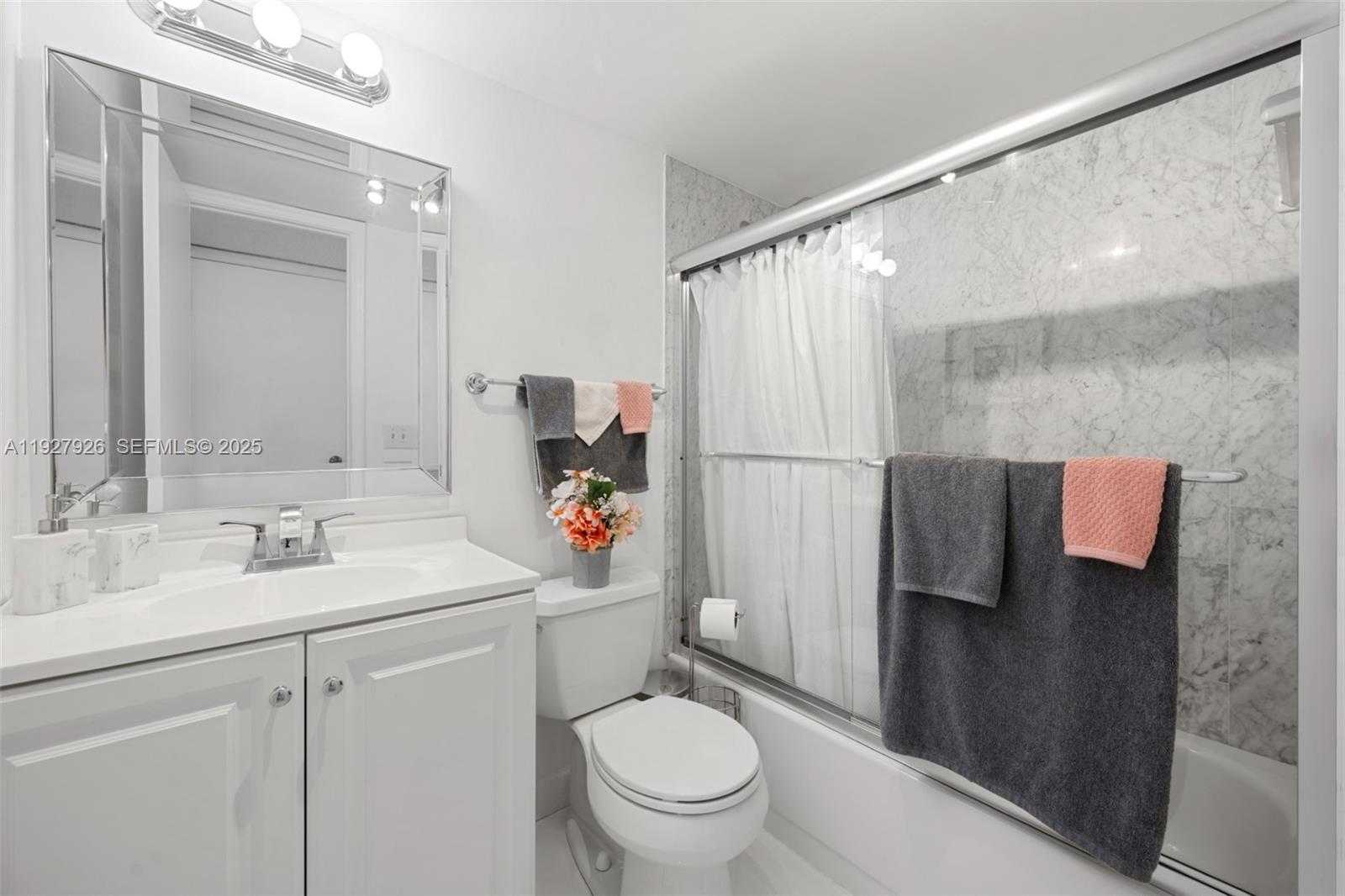 Imagen de Pequeño Objeto