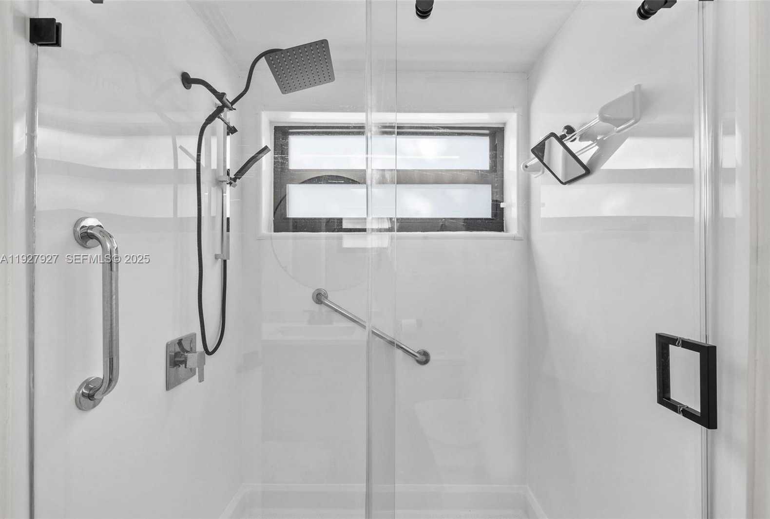 Small Image of 21216 HARBOR WAY #158-15, Aventura Number 33