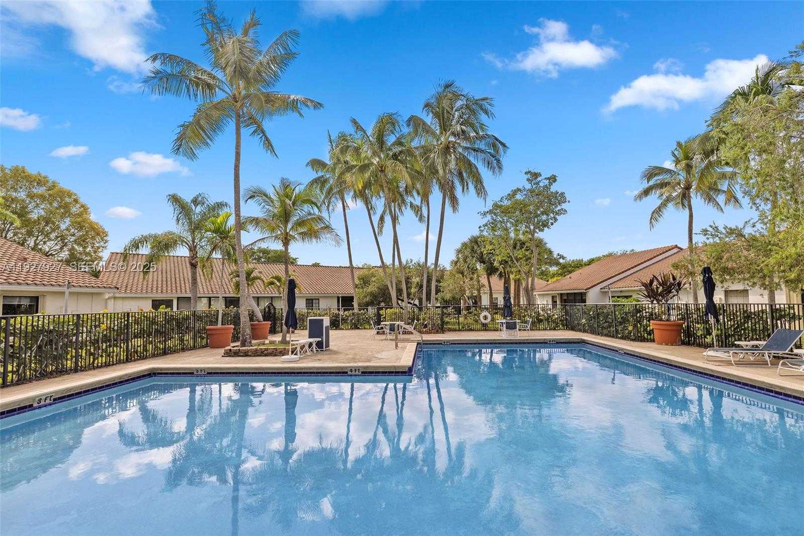 Small Image of 21216 HARBOR WAY #158-15, Aventura Number 43