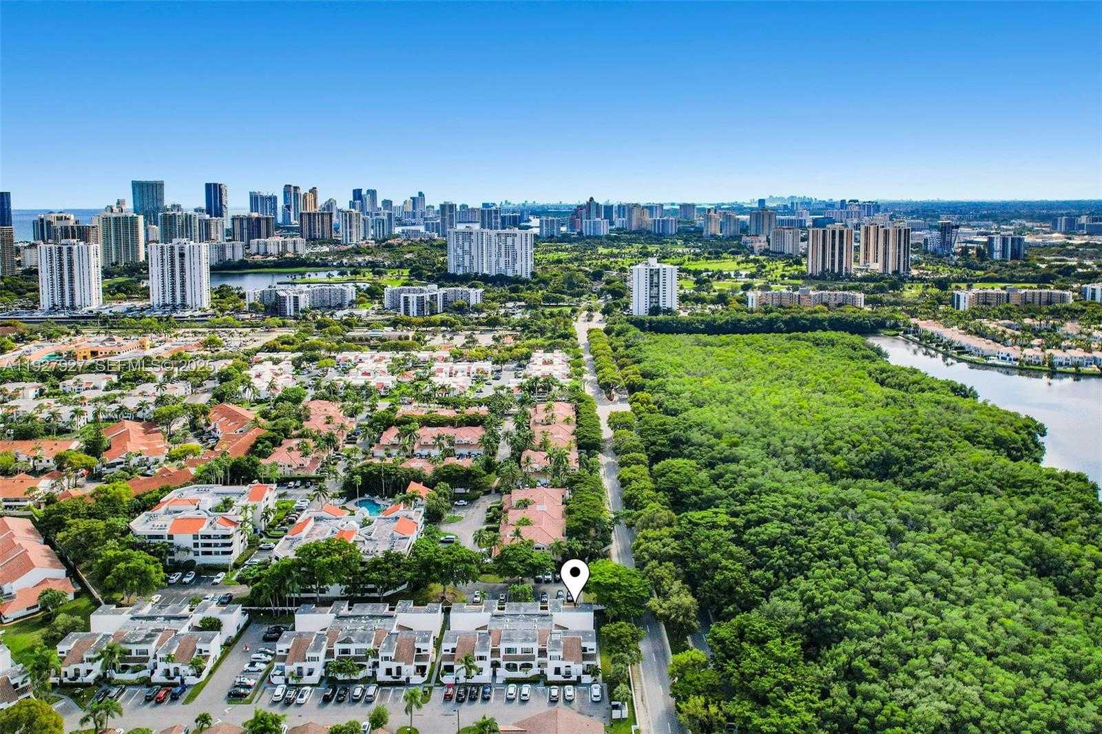 Small Image of 21216 HARBOR WAY #158-15, Aventura Number 46