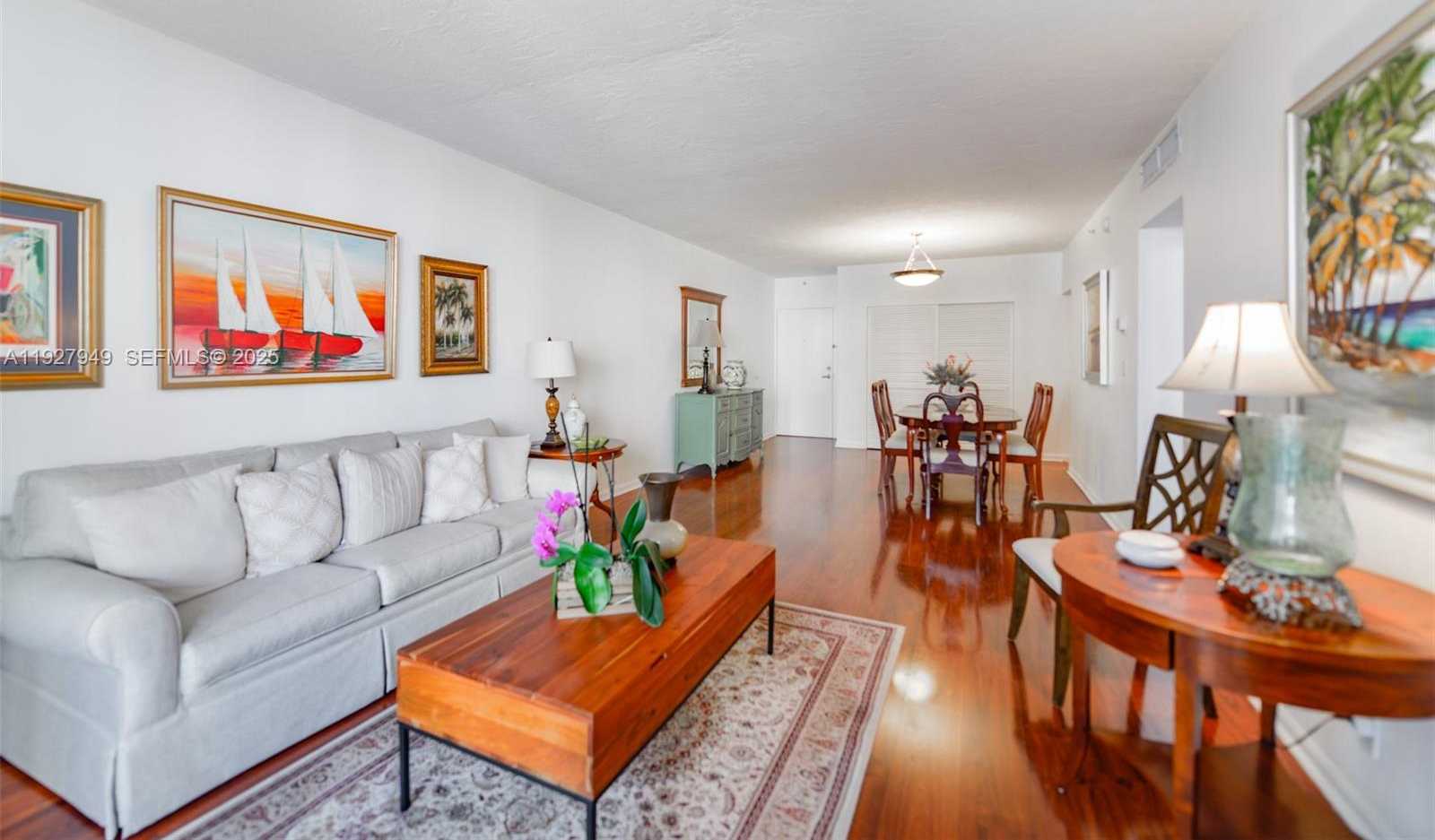 Imagen de Pequeño Objeto