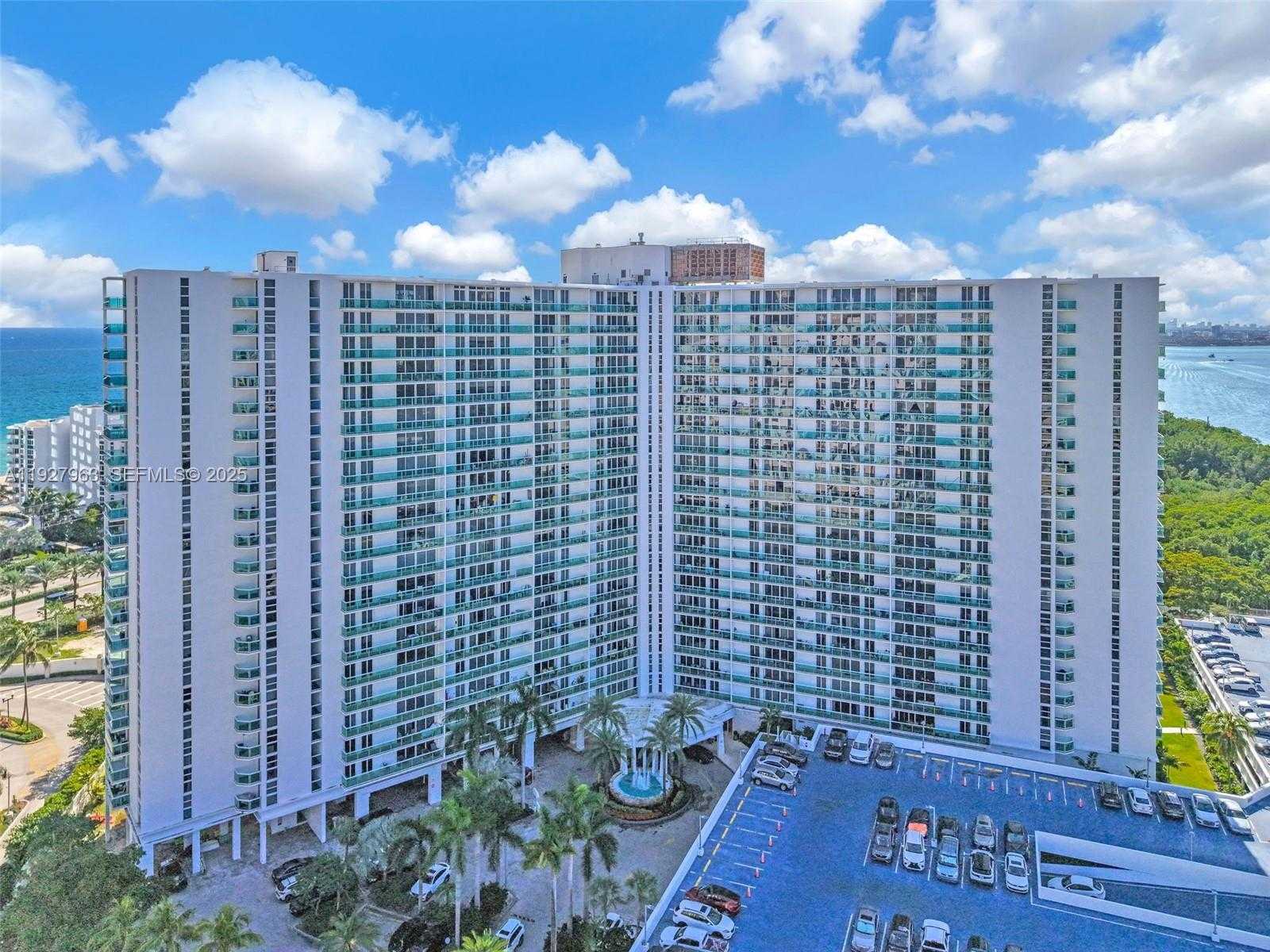Small Image of 100 BAYVIEW DR #606, Sunny Isles Beach Number 57