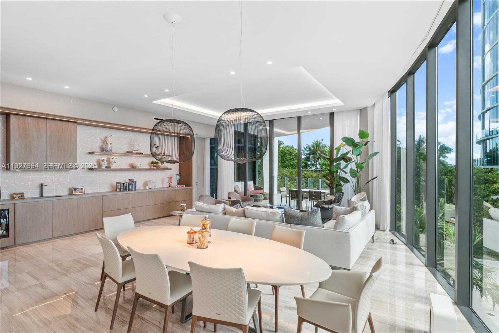 Small Image of 2821 SOUTH BAYSHORE DR #5A, Miami Number 1