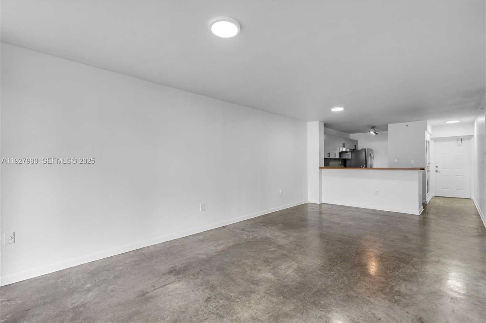 Small Image of 1401 BAY RD #405, Miami Beach Number 11