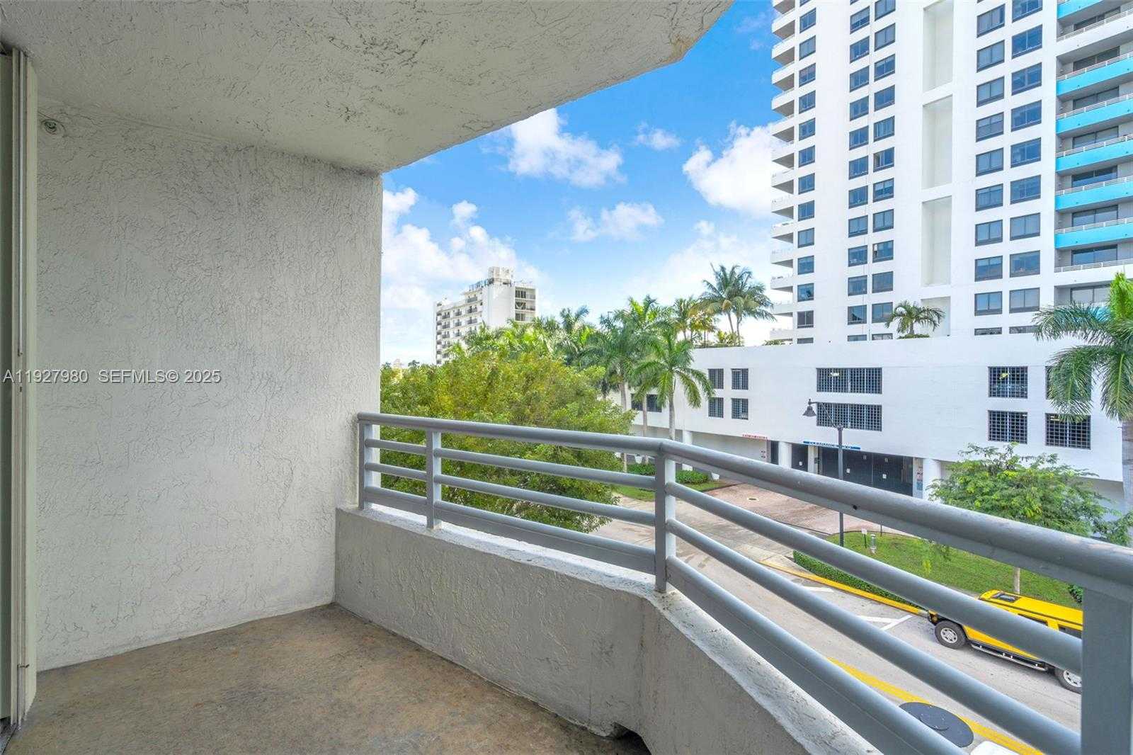 Small Image of 1401 BAY RD #405, Miami Beach Number 22