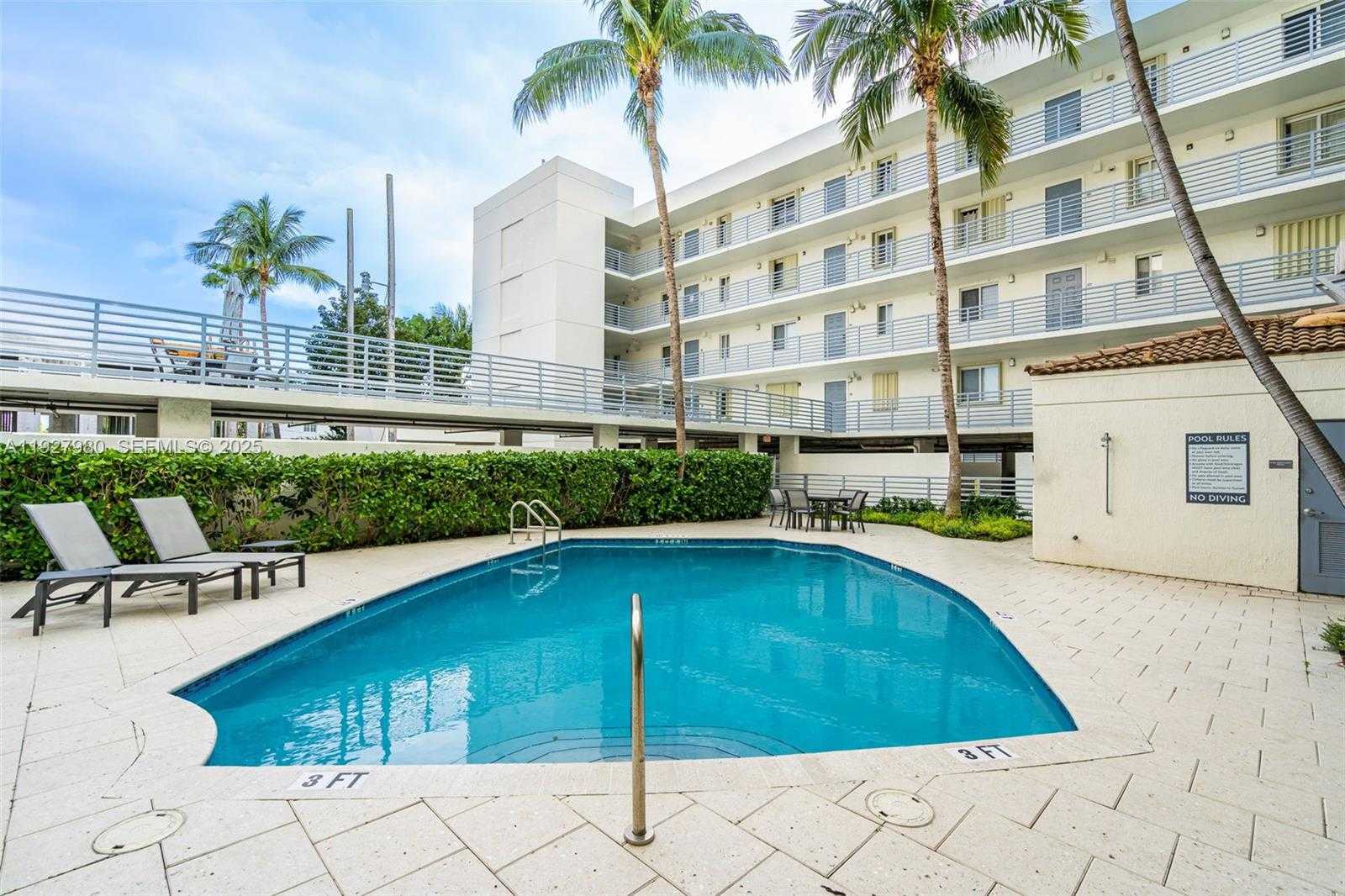 Small Image of 1401 BAY RD #405, Miami Beach Number 8