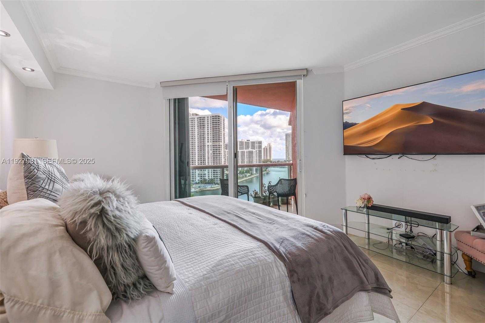 Small Image of 3370 HIDDEN BAY DR #1207, Aventura Number 12