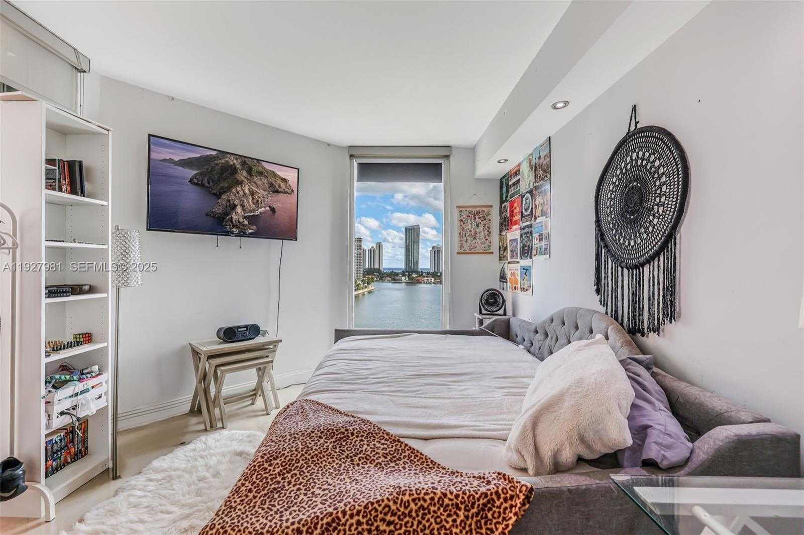 Small Image of 3370 HIDDEN BAY DR #1207, Aventura Number 17