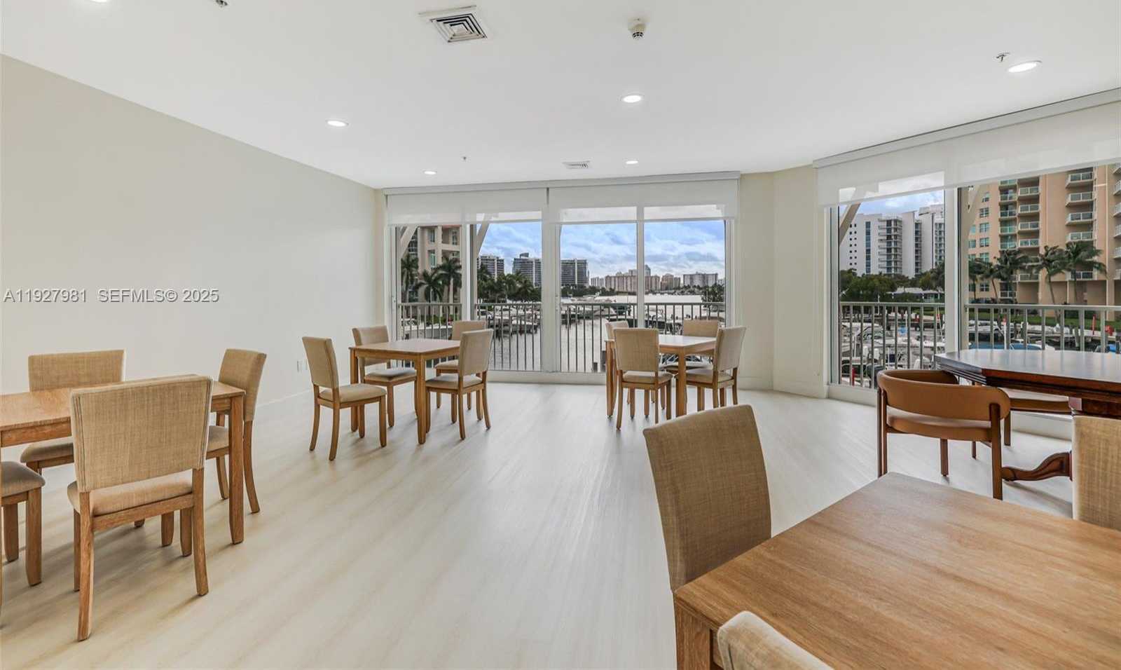 Small Image of 3370 HIDDEN BAY DR #1207, Aventura Number 23