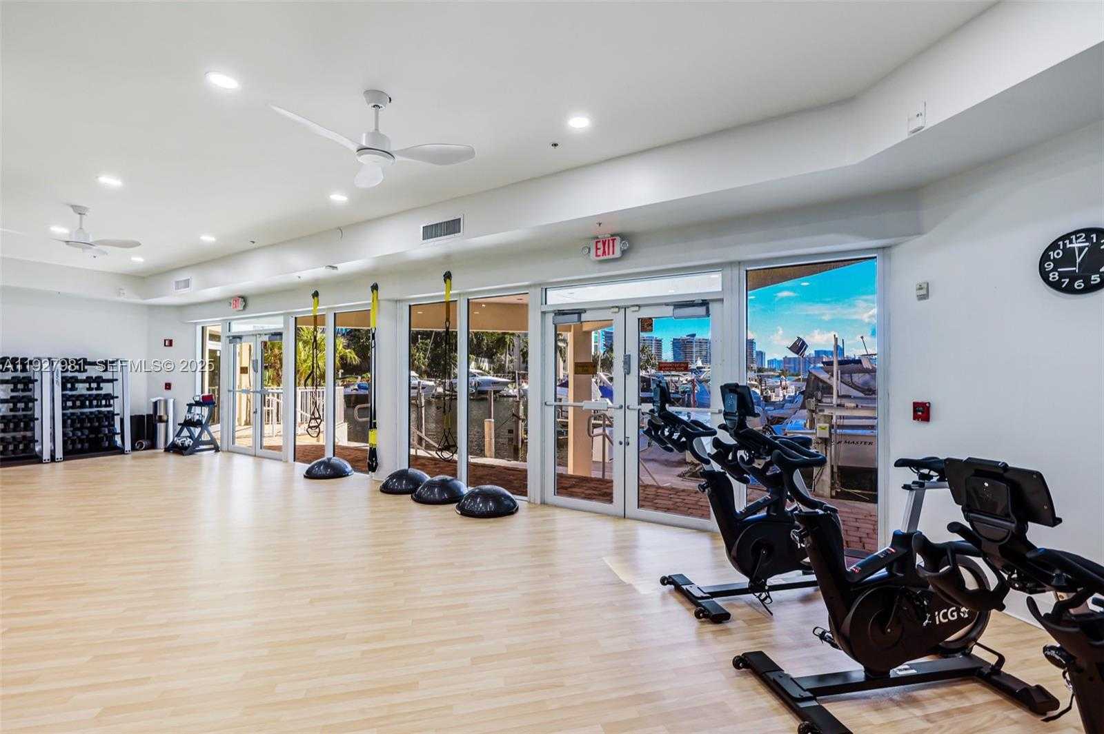 Small Image of 3370 HIDDEN BAY DR #1207, Aventura Number 38