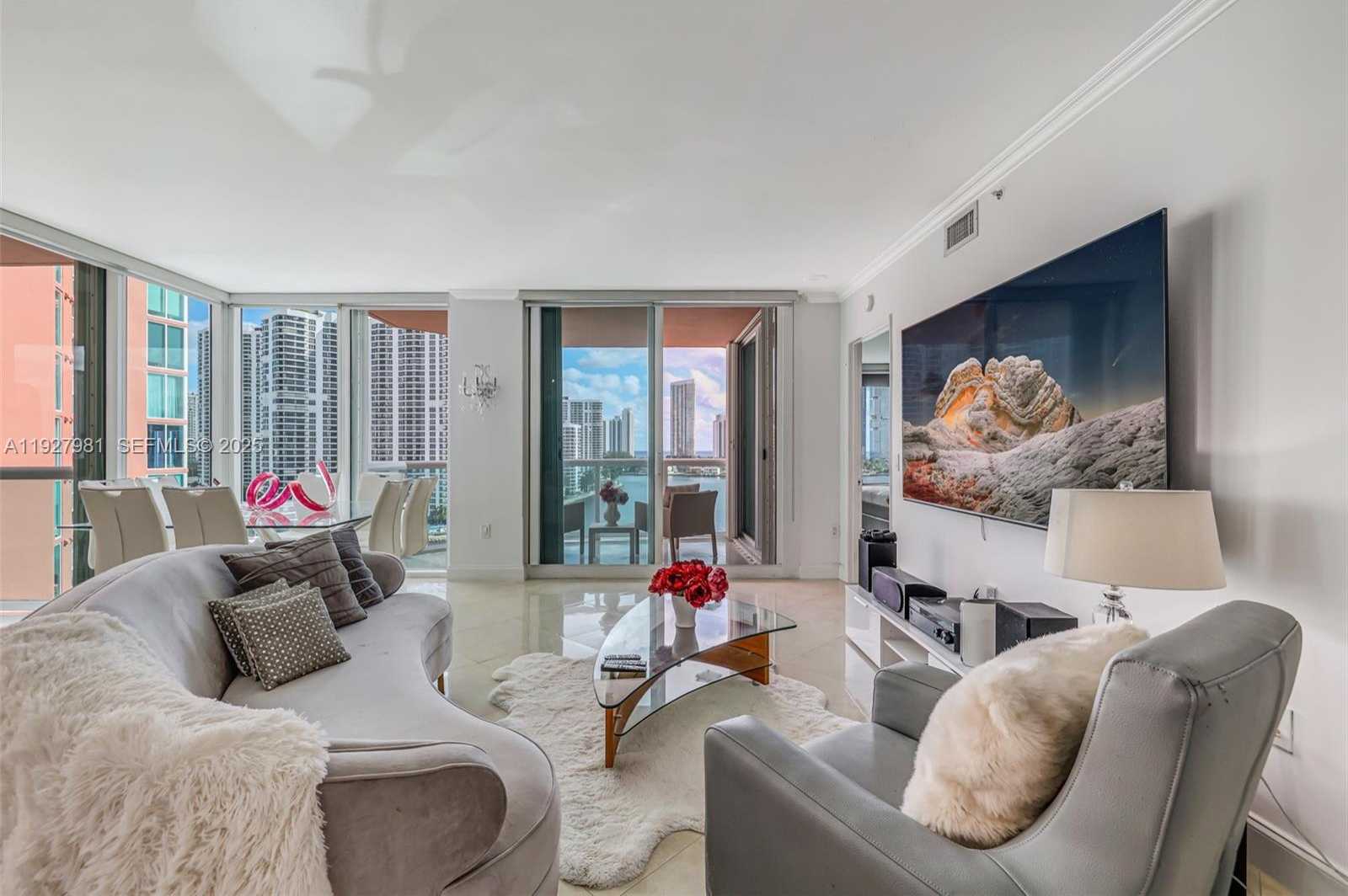 Small Image of 3370 HIDDEN BAY DR #1207, Aventura Number 4