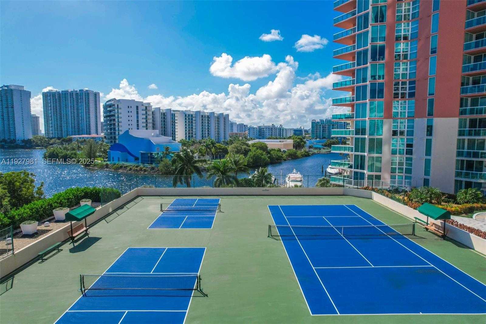 Small Image of 3370 HIDDEN BAY DR #1207, Aventura Number 43