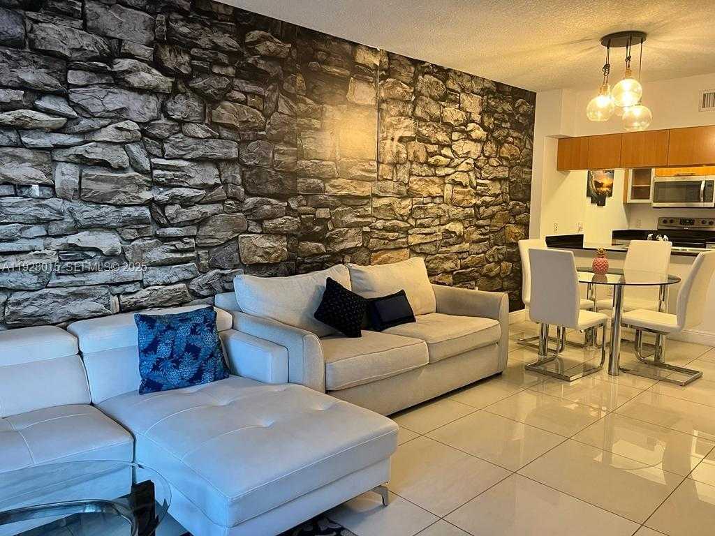 Small Image of 1750 NORTH BAYSHORE DR #3109, Miami Number 5