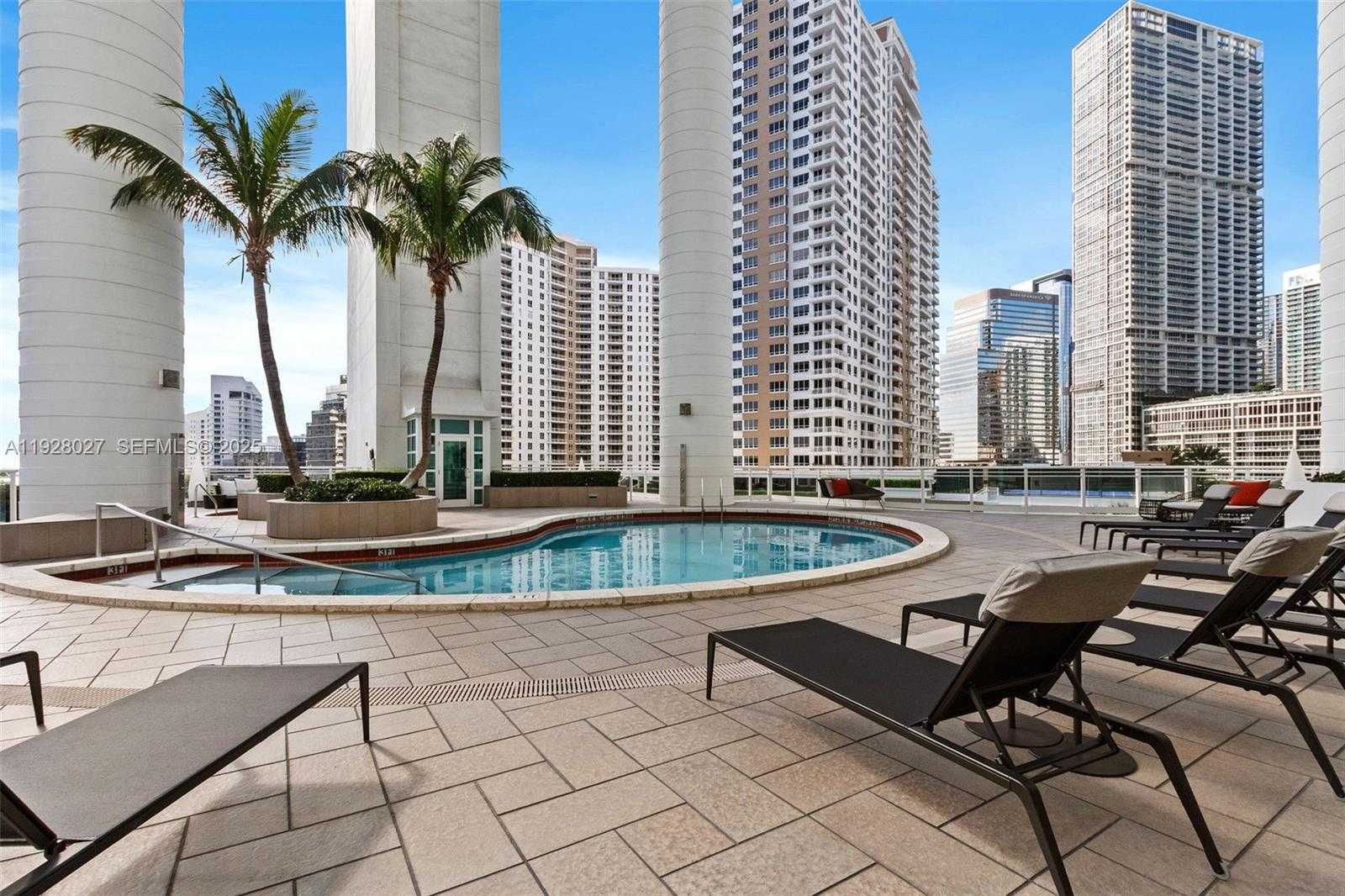 Small Image of 900 BRICKELL KEY BLVD #2002, Miami Number 17