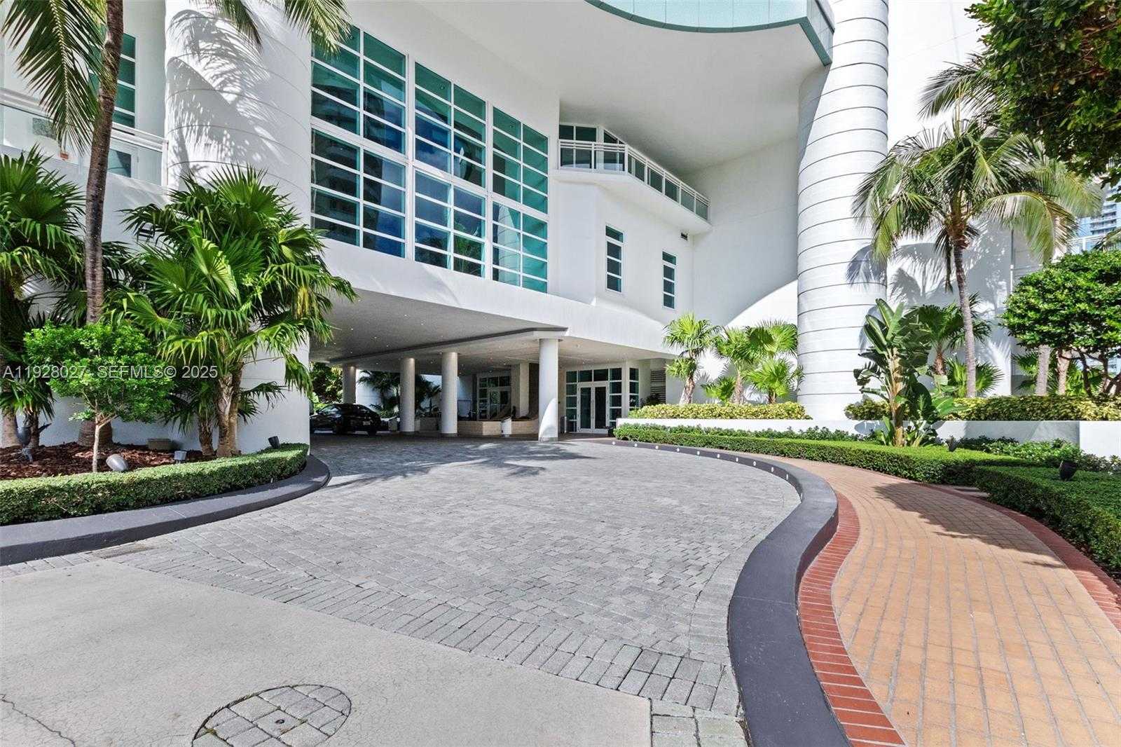 Small Image of 900 BRICKELL KEY BLVD #2002, Miami Number 24