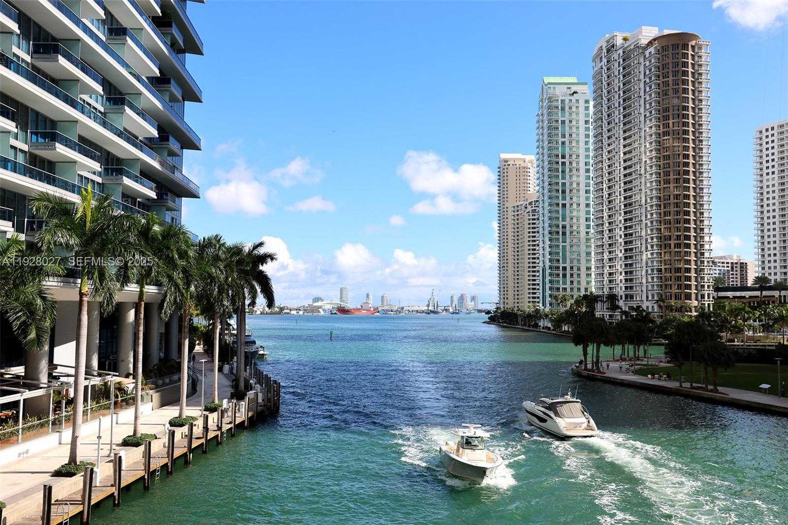 Small Image of 900 BRICKELL KEY BLVD #2002, Miami Number 27