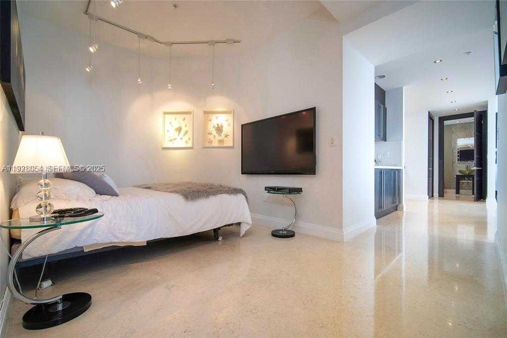 Small Image of 18101 COLLINS AVE #1101, Sunny Isles Beach Number 11
