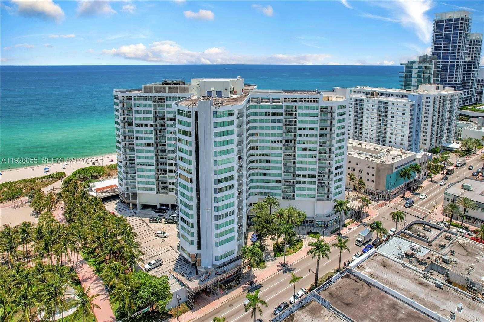 Small Image of 7135 COLLINS AVE #PH5, Miami Beach Number 1