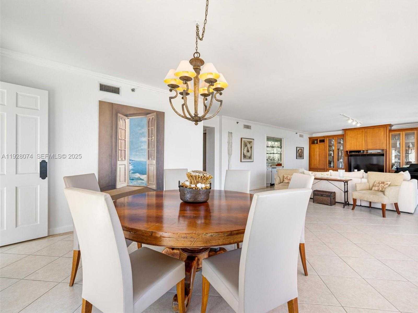 Imagen de Pequeño Objeto