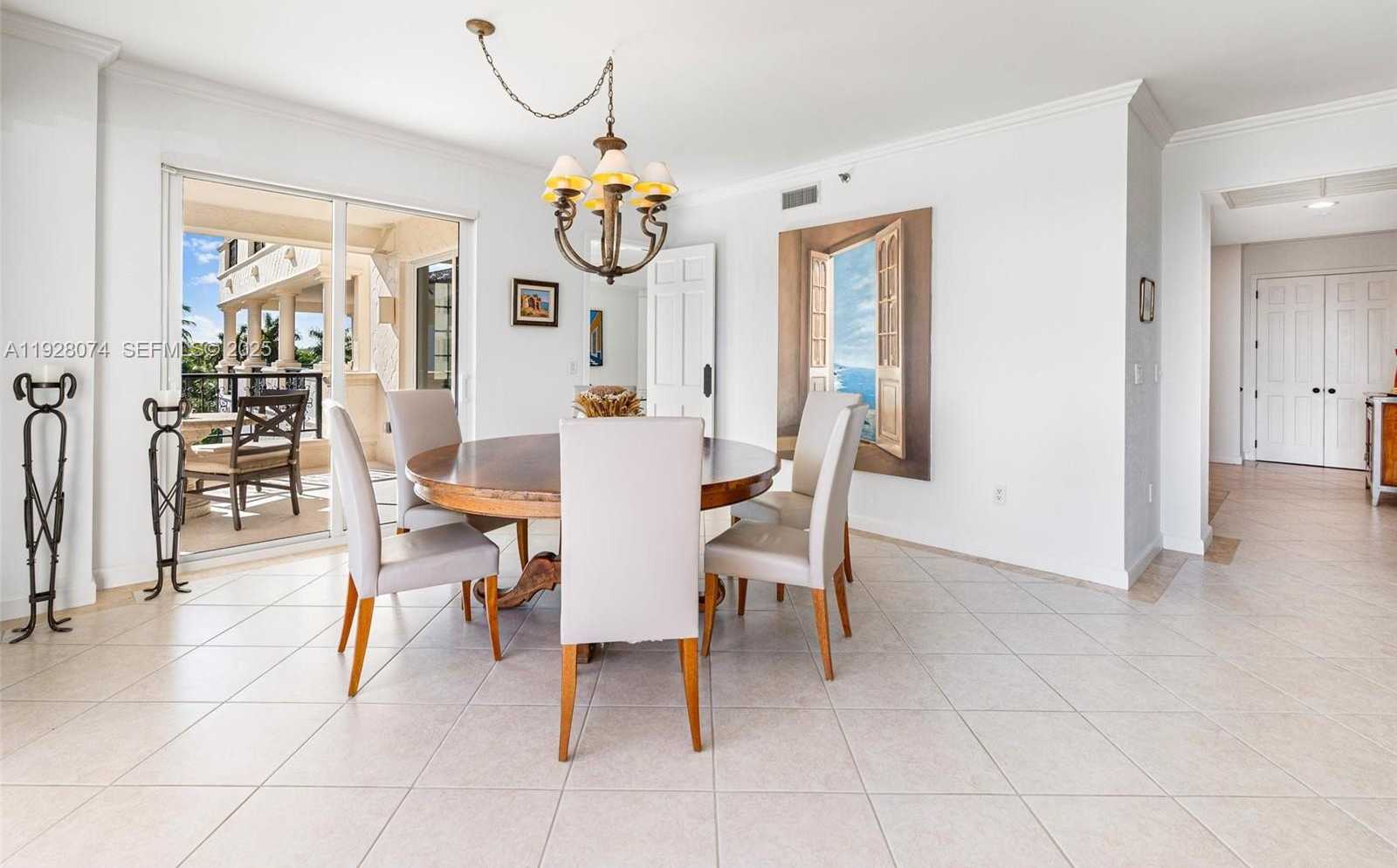 Imagen de Pequeño Objeto