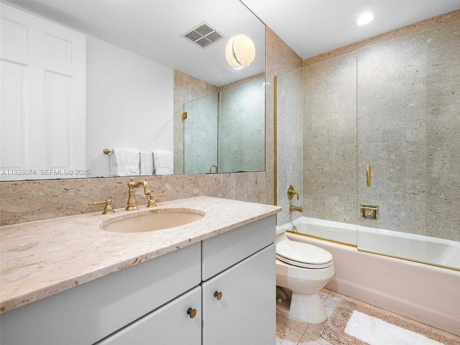 Imagen de Pequeño Objeto