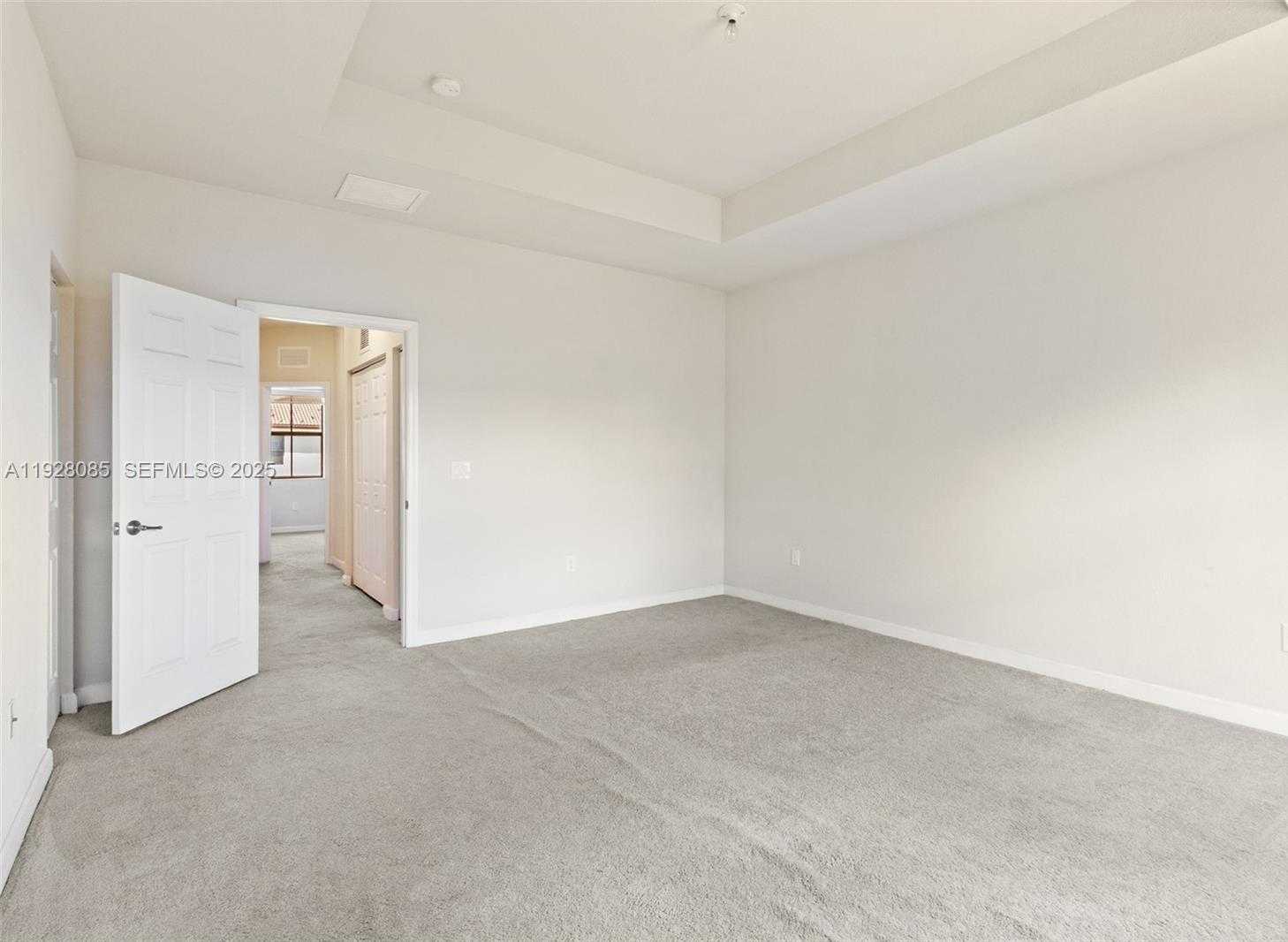 Small Image of 8615 NORTH WEST 98TH AVE, Doral Number 13