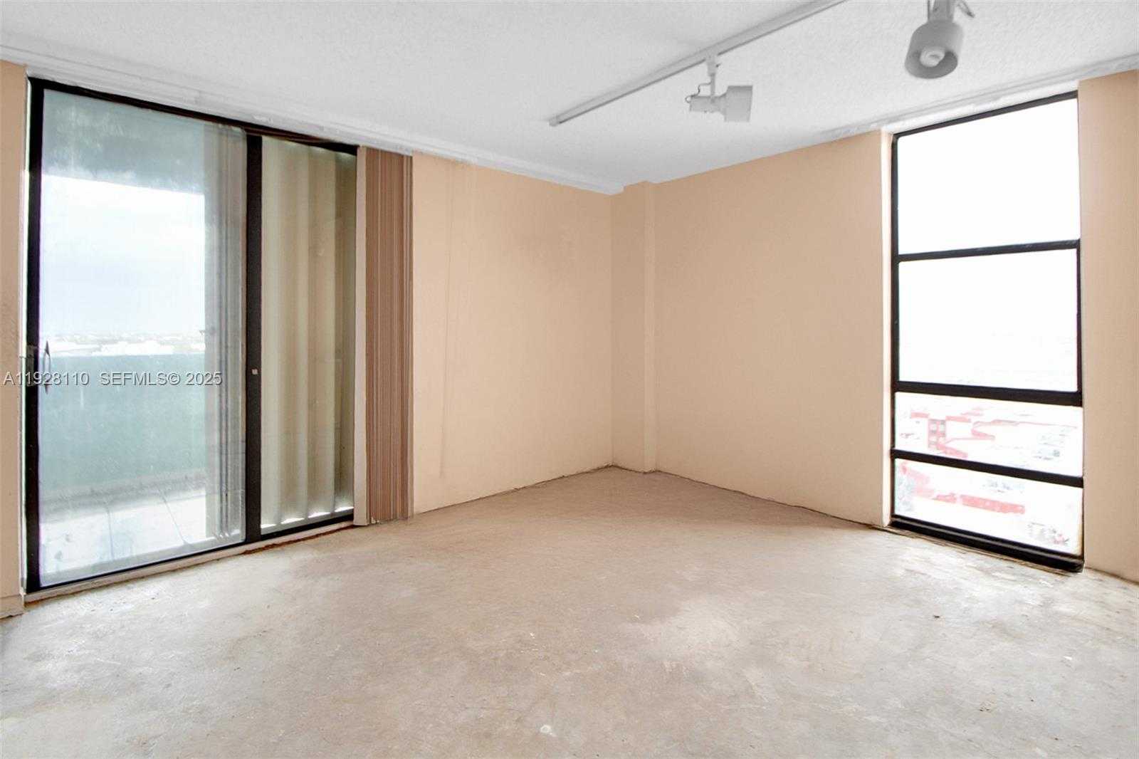 Small Image of 1825 WEST 44TH PL #1111, Hialeah Number 12