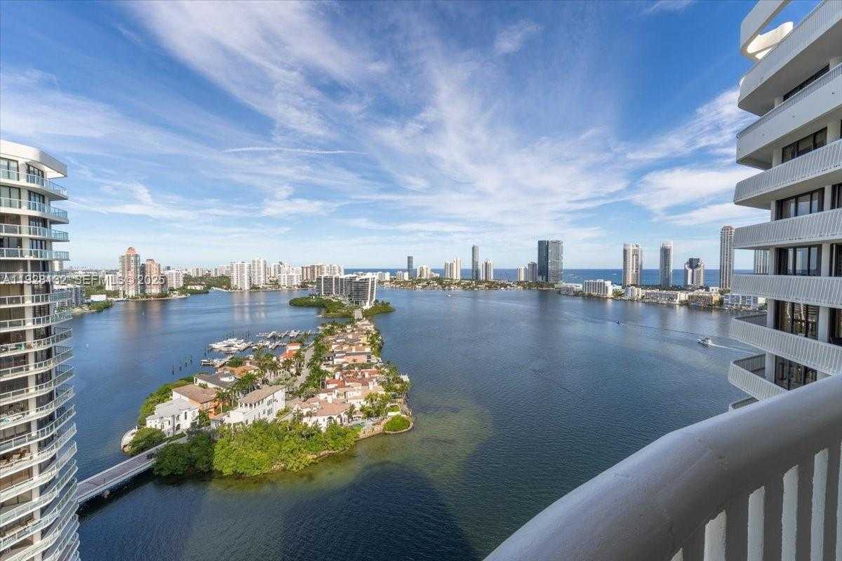 Small Image of 3000 ISLAND BLVD #2802, Aventura Number 13