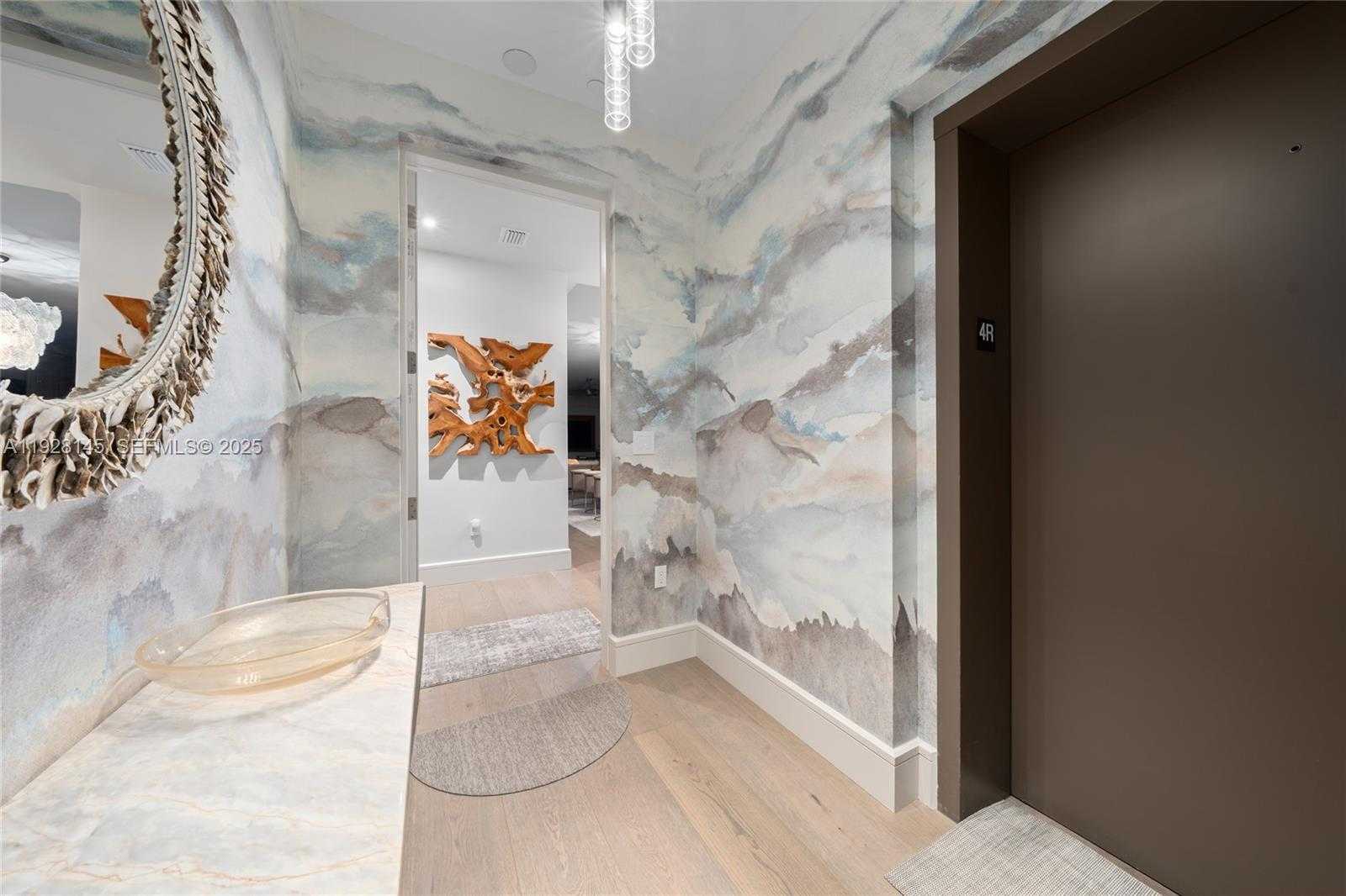 Small Image of 3581 EAST GLENCOE ST #403, Miami Number 13