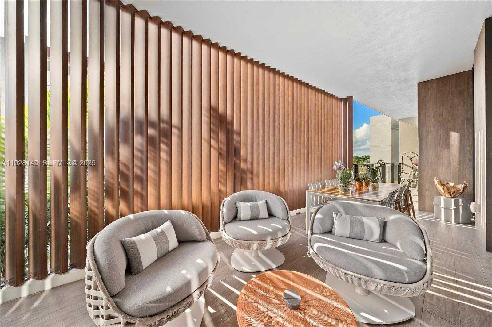 Small Image of 3581 EAST GLENCOE ST #403, Miami Number 30