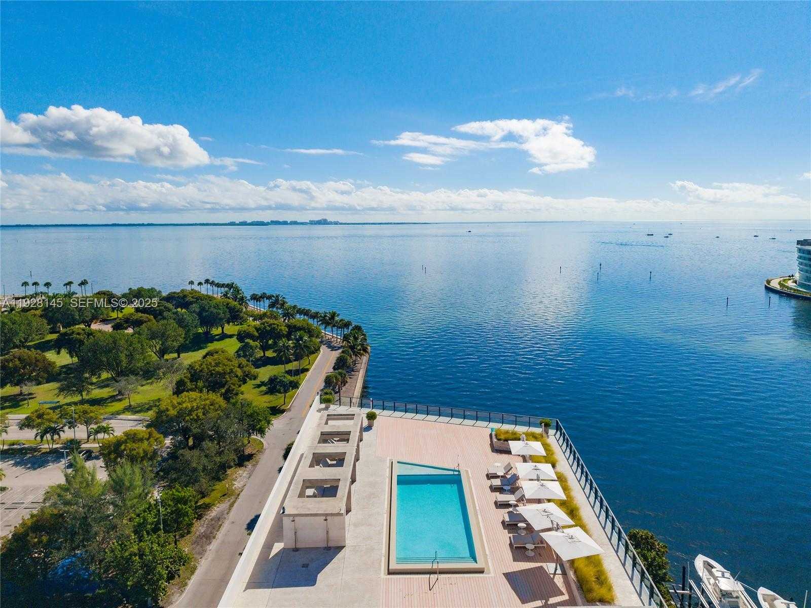 Small Image of 3581 EAST GLENCOE ST #403, Miami Number 52