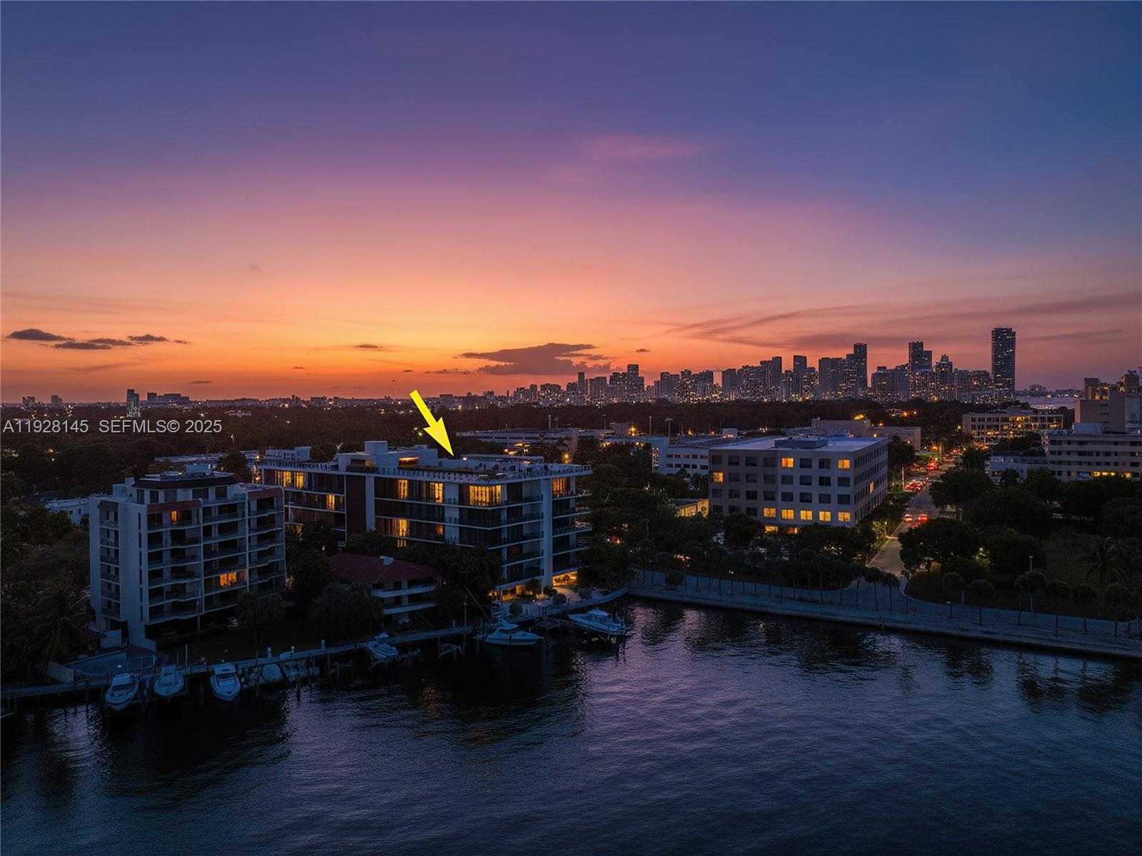 Small Image of 3581 EAST GLENCOE ST #403, Miami Number 56