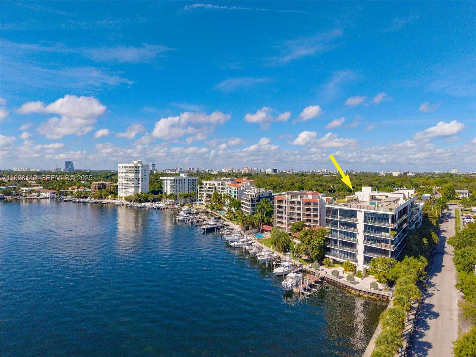 Small Image of 3581 EAST GLENCOE ST #403, Miami Number 58