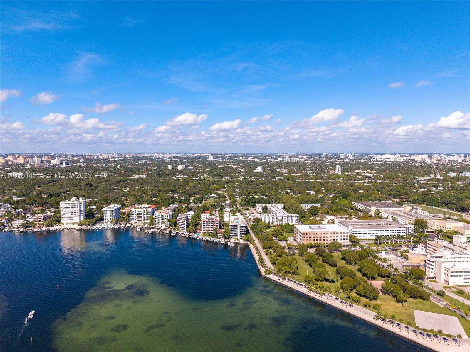 Small Image of 3581 EAST GLENCOE ST #403, Miami Number 70