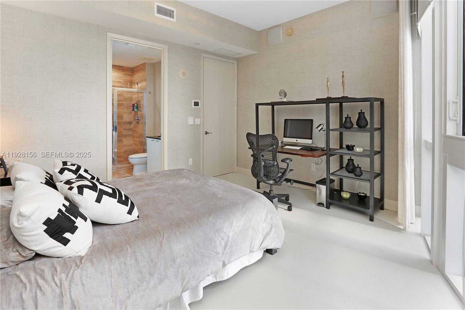 Small Image of 15901 COLLINS AVE #1101, Sunny Isles Beach Number 29