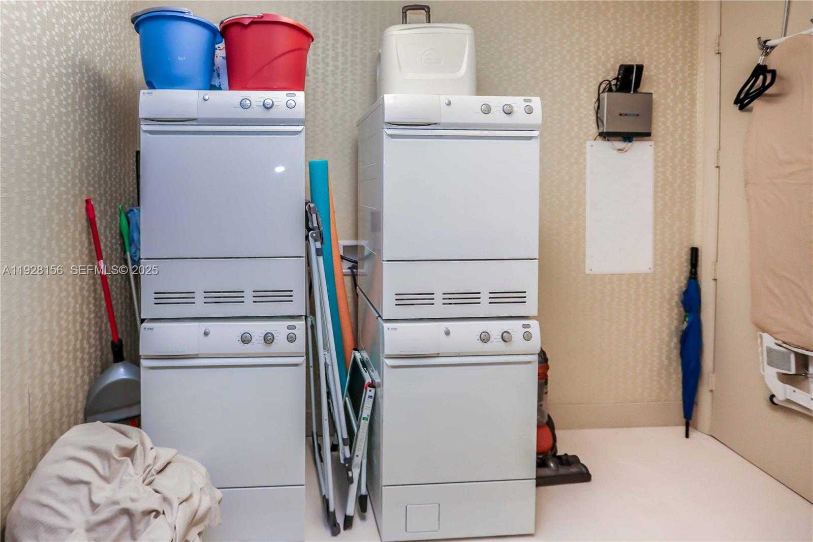 Small Image of 15901 COLLINS AVE #1101, Sunny Isles Beach Number 39