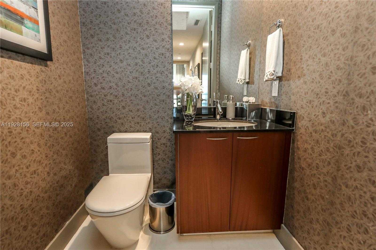 Small Image of 15901 COLLINS AVE #1101, Sunny Isles Beach Number 40