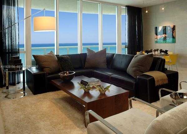 Small Image of 15901 COLLINS AVE #1101, Sunny Isles Beach Number 5