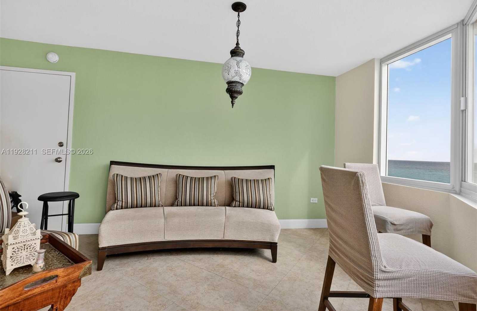 Small Image of 7135 COLLINS AVE #1015, Miami Beach Number 14