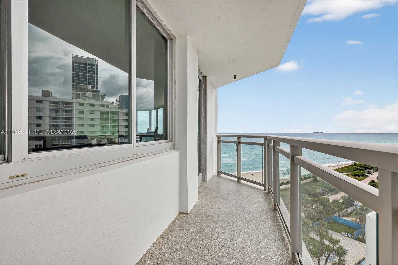 Small Image of 7135 COLLINS AVE #1015, Miami Beach Number 26